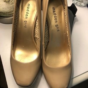 Steve Madden nude shoes!